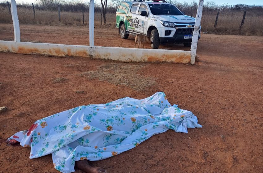  Idoso é assassinado a tiros na frente da esposa em Caridade do Piauí