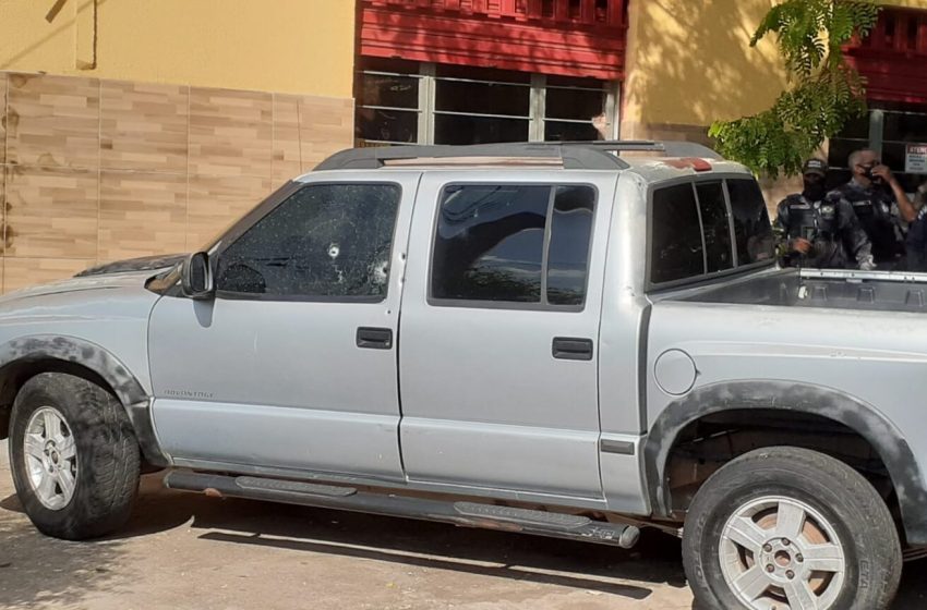  Sargento da Polícia Militar é morto a tiros dentro de carro, na avenida Barão de Gurgueia