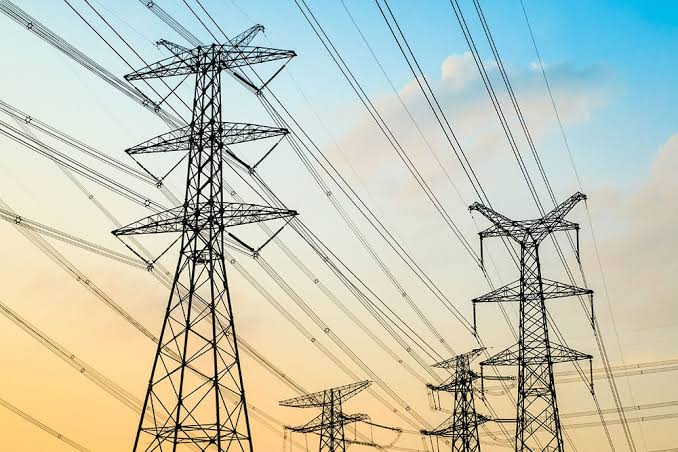  Apagão nacional interrompe fornecimento de energia em pelo menos 10 estados