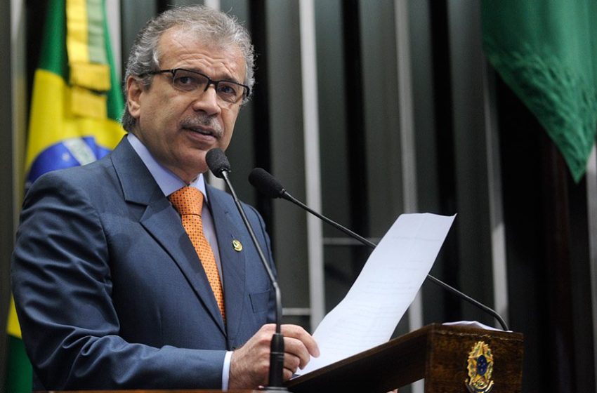  Setores do PSDB ainda não acreditam na filiação de JVC