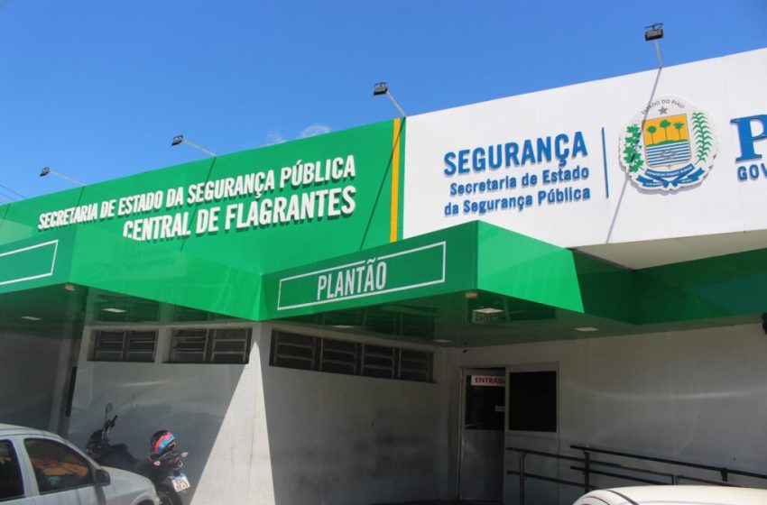  Homem é preso suspeito de gravar mulheres em banheiro de supermercado em Teresina