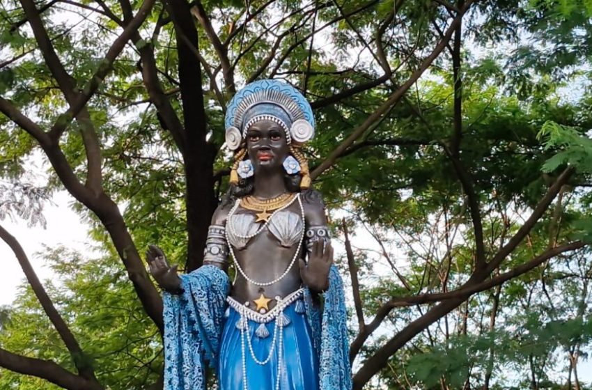  Estátua de Iemanjá é alvo de ataque nas redes sociais após inauguração em Teresina