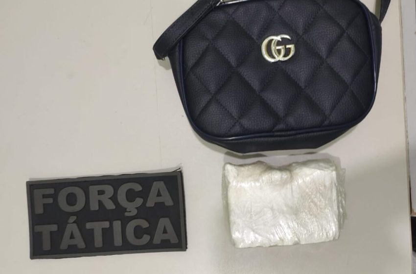  Bolsa com cocaína é encontrada dentro de lixeira de ônibus no Piauí