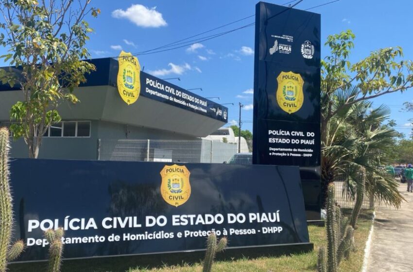  Jovem é assassinado enquanto conversava com amigos em quintal de casa em Teresina