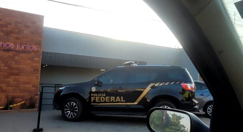  Polícia Federal faz buscas em ONG fundada por vereadora eleita e apreende R$ 100 mil