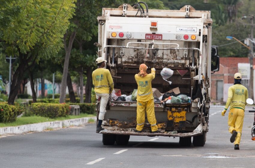 Bairros de Teresina estão sem coleta de lixo; caminhoneiros paralisam atividades por falta de remuneração