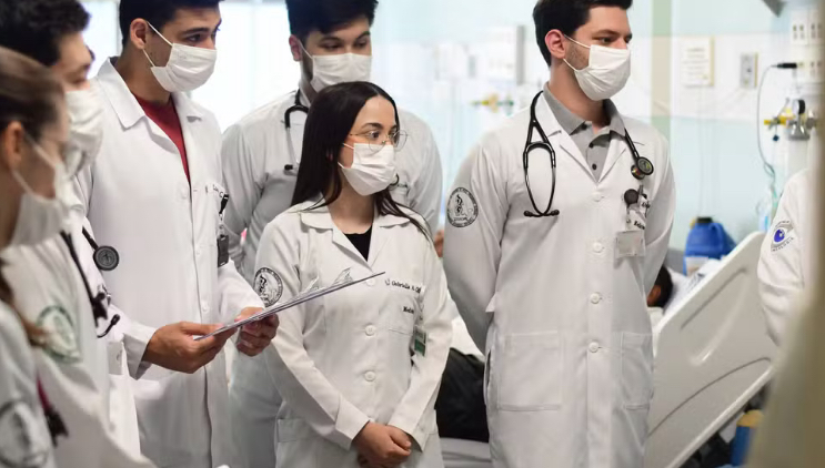  Faculdade de Medicina no Piauí deve ser punida após avaliação ruim no Enamed; saiba qual