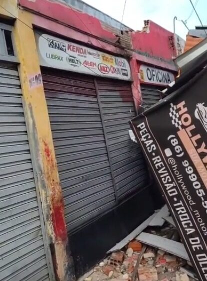  Vídeo: parte de fachada de loja desaba em Teresina; segundo caso em menos de uma semana